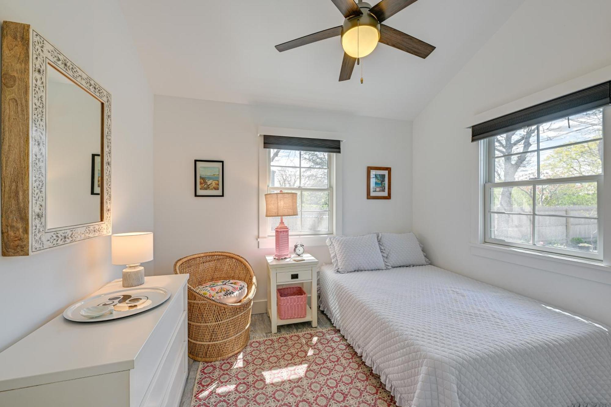 Distinctive Hamptons Home With Pool Near Bay, Ocean Hampton Bays Esterno foto