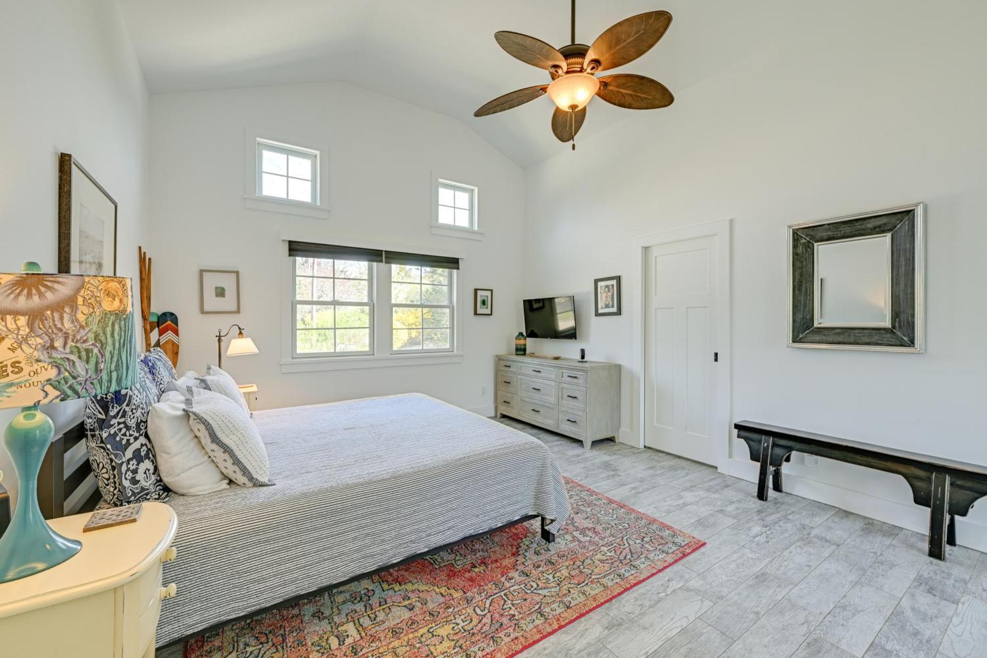 Distinctive Hamptons Home With Pool Near Bay, Ocean Hampton Bays Esterno foto