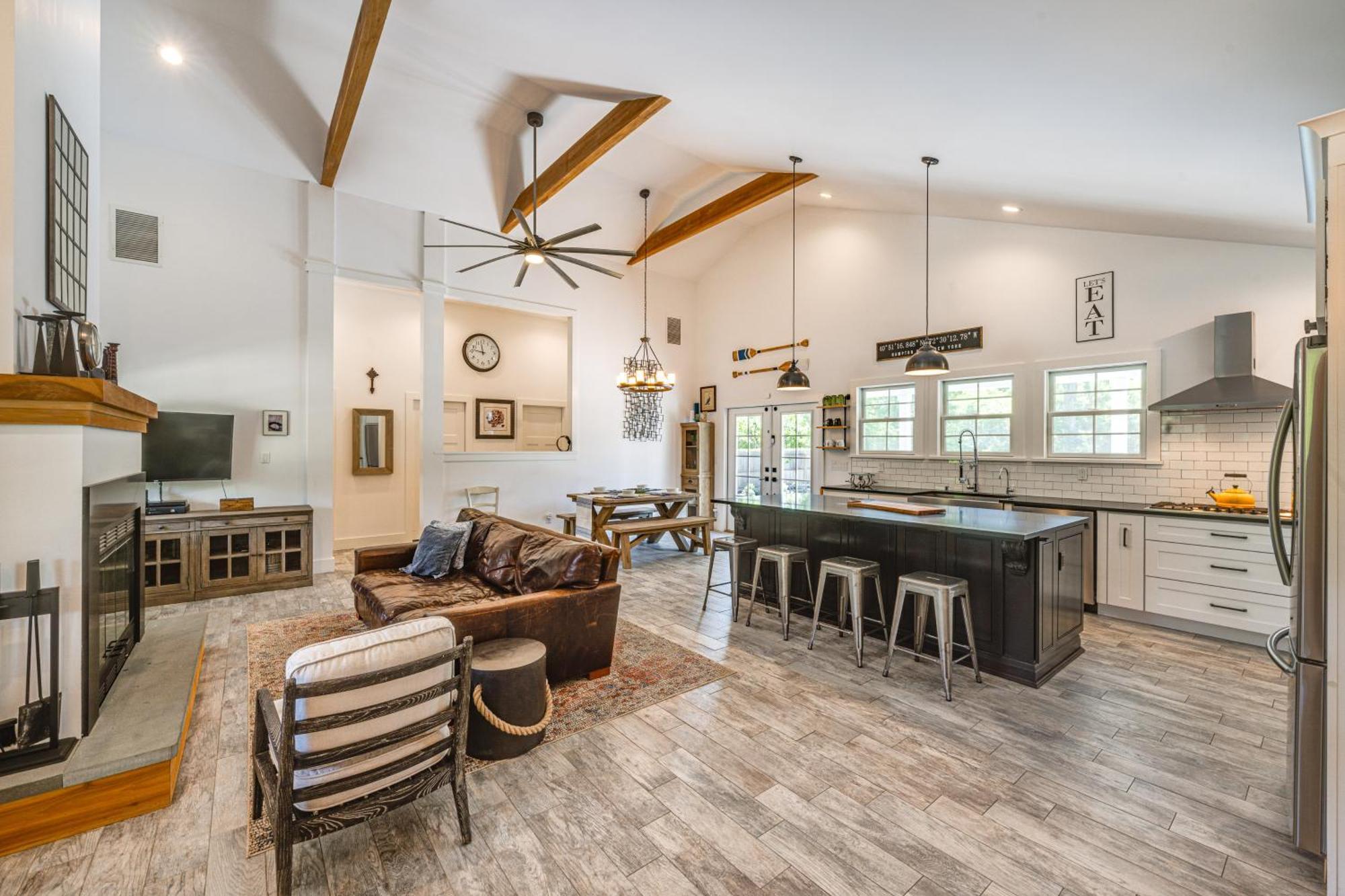 Distinctive Hamptons Home With Pool Near Bay, Ocean Hampton Bays Esterno foto